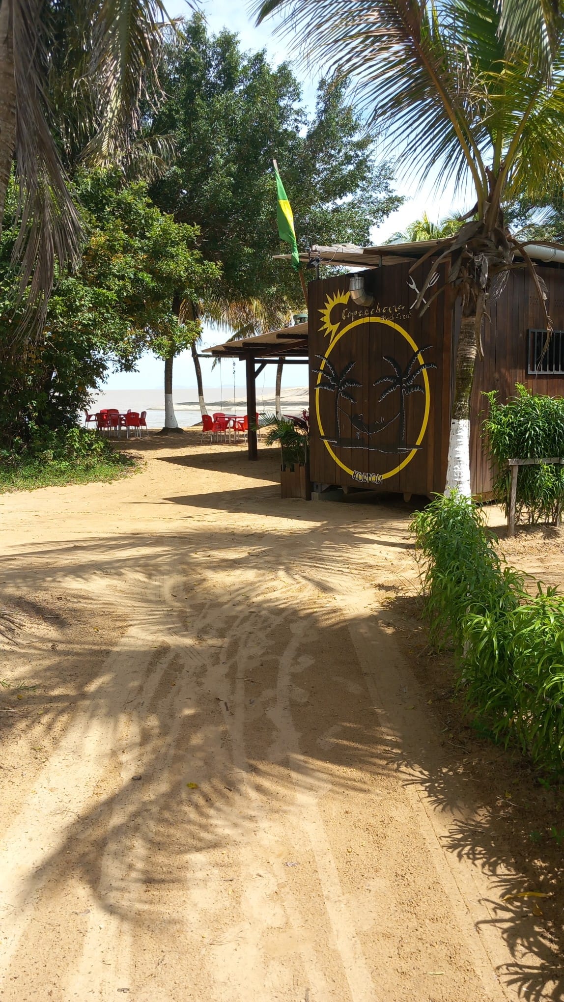 Entrée du Copacabana avec le logo et le drapeau du Brésil